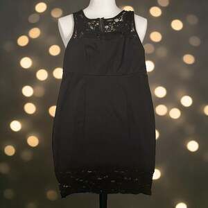 Torrid Black Lace Trim Sleeveless Sheath Bubble Dress Size 14
